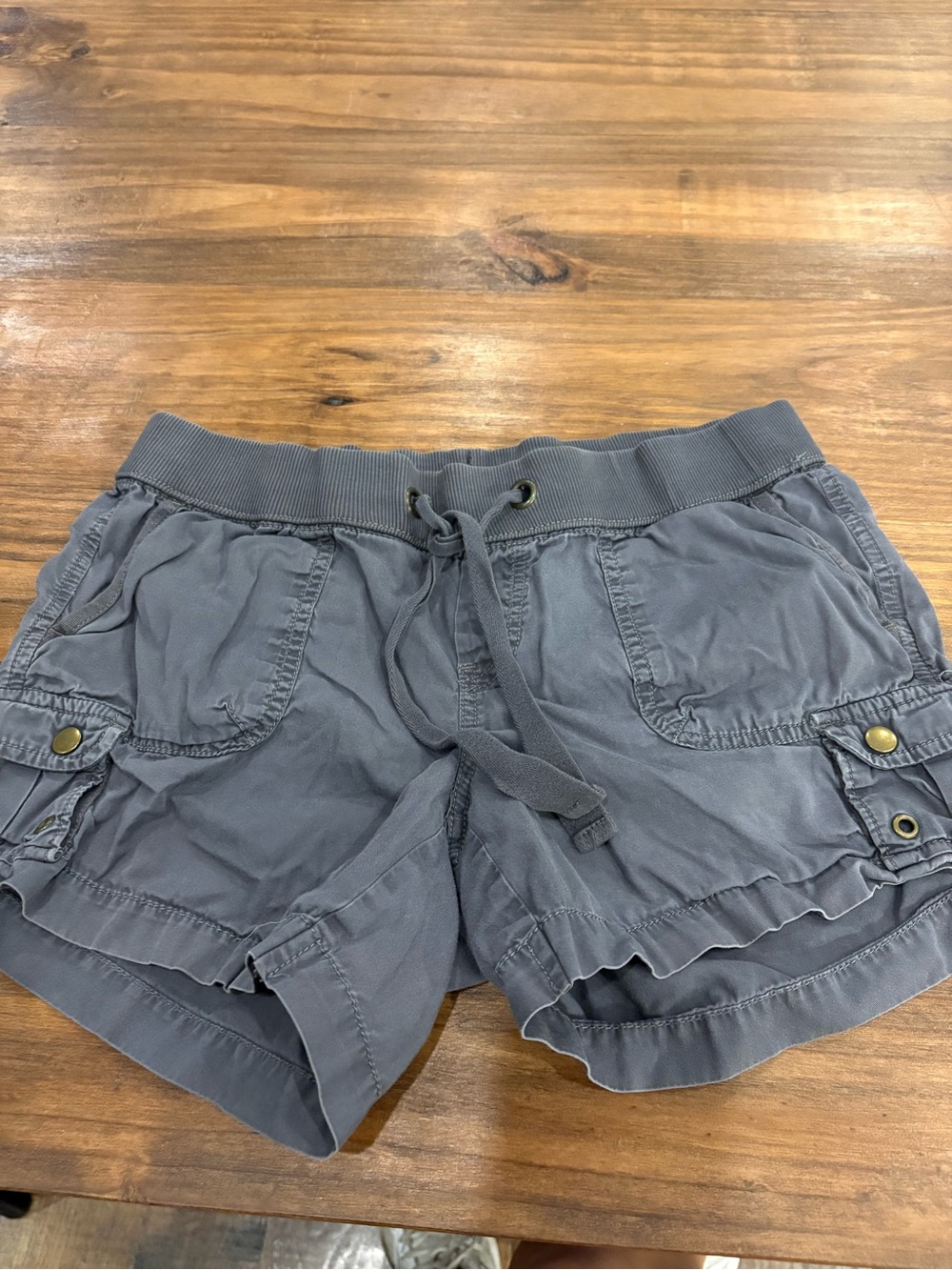 Old Navy Women's Gray Drawstring Cargo Shorts